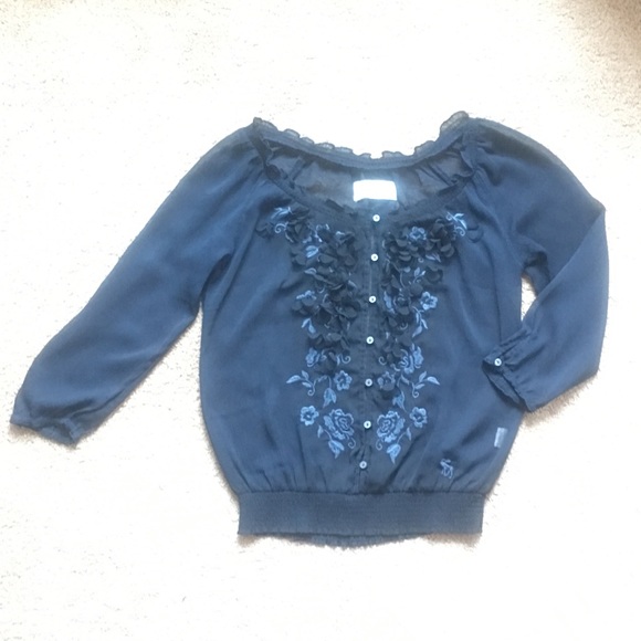 📣 Like new 🤩 EUC Abercrombie peasant top - Picture 8 of 8